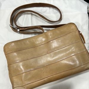 Kenneth Cole mustard pebbled Leather Handbag Satchel crossbody Bag 11” x 12”